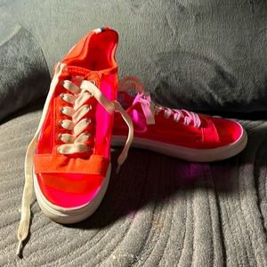 Has been worn multiple times by me